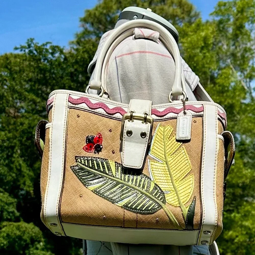 Coach Vintage Ladybug Applique Boxy Straw Tote Limited Edition 2004 Natural 4439